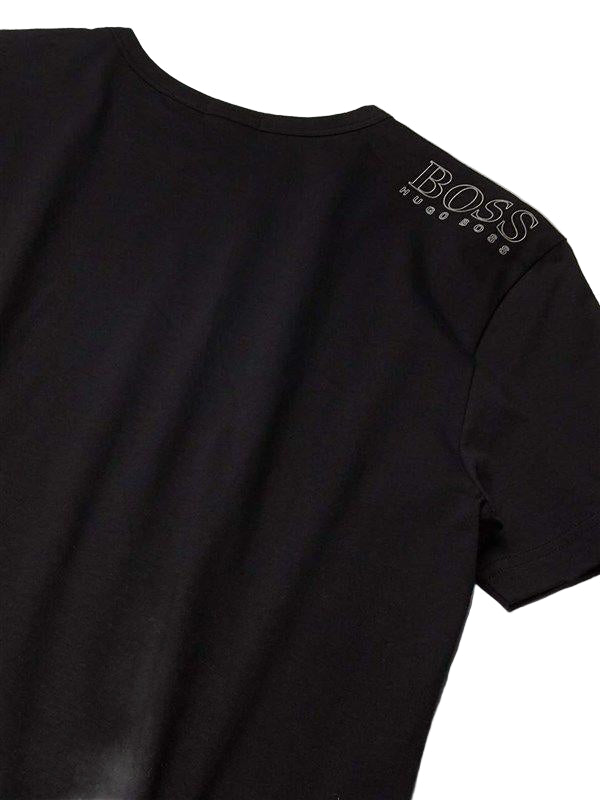 A regular-fit T-shirt by HUGO BOSS. Featuring coordinating logo at the left chest, this short-sleeved T-shirt is crafted in pure-cotton jersey for natural comfort and breathability.