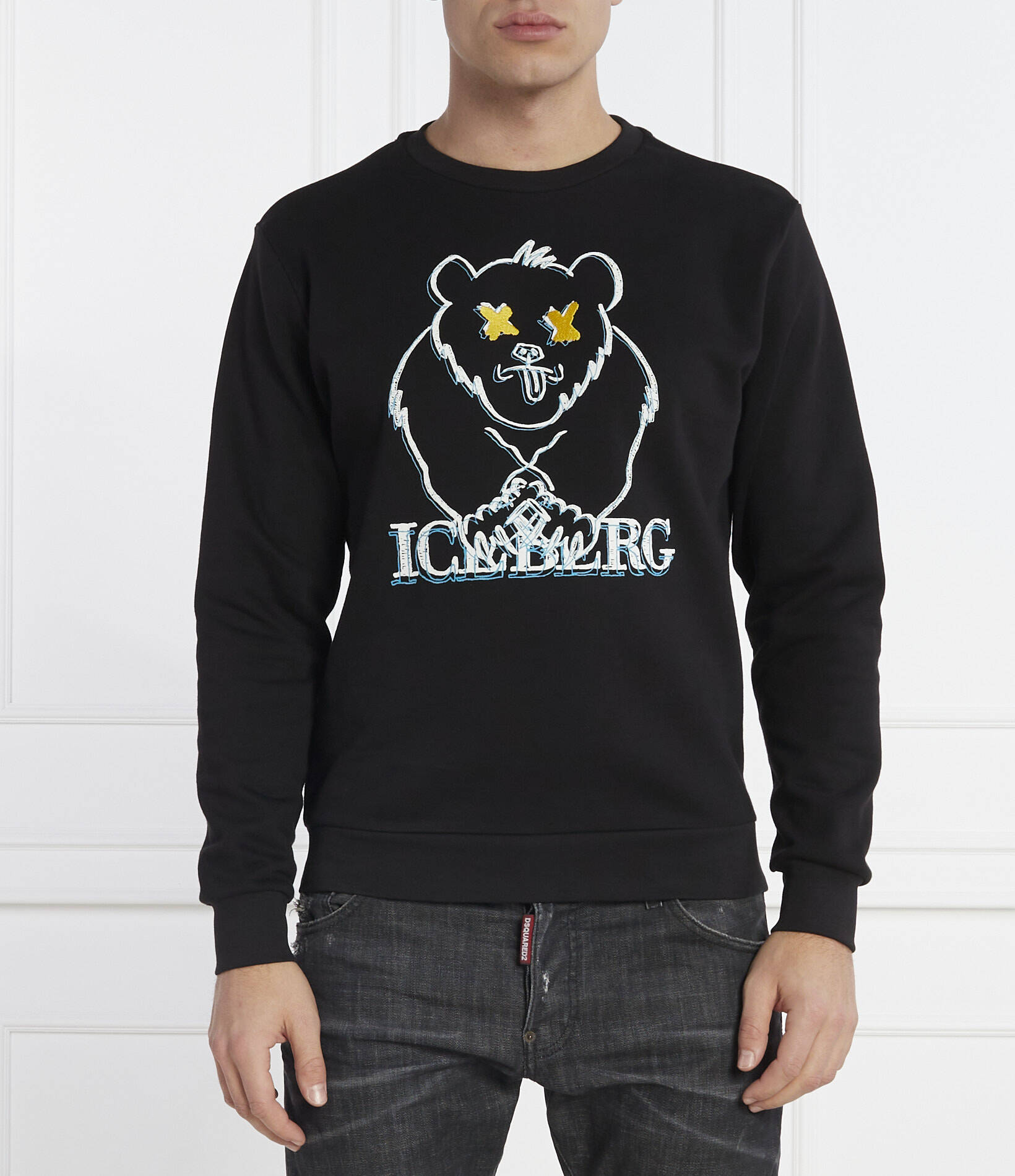 Bear Logo Sweatshirt (Black)