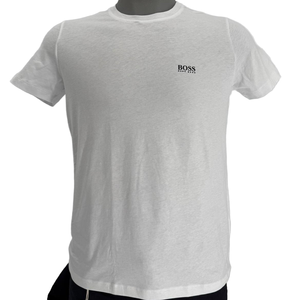 A regular-fit T-shirt by HUGO BOSS. Featuring coordinating logo at the left chest, this short-sleeved T-shirt is crafted in pure-cotton jersey for natural comfort and breathability.