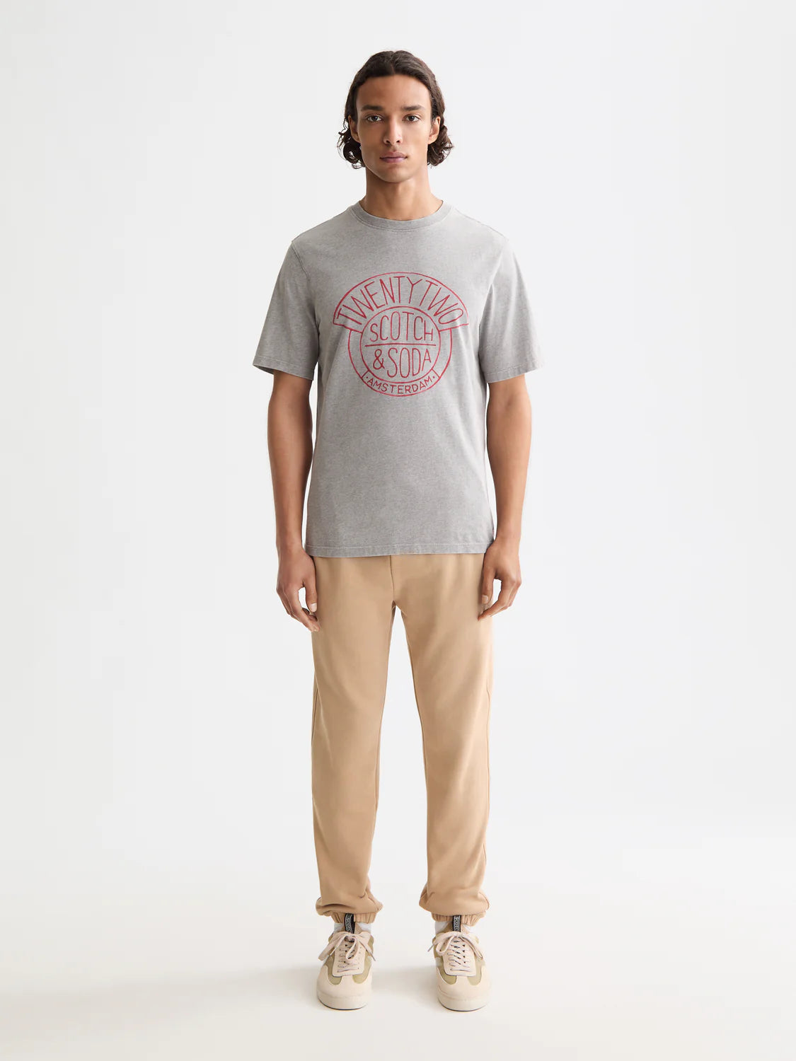 “Regular-fit graphic t-shirt with bold front artwork in soft cotton”