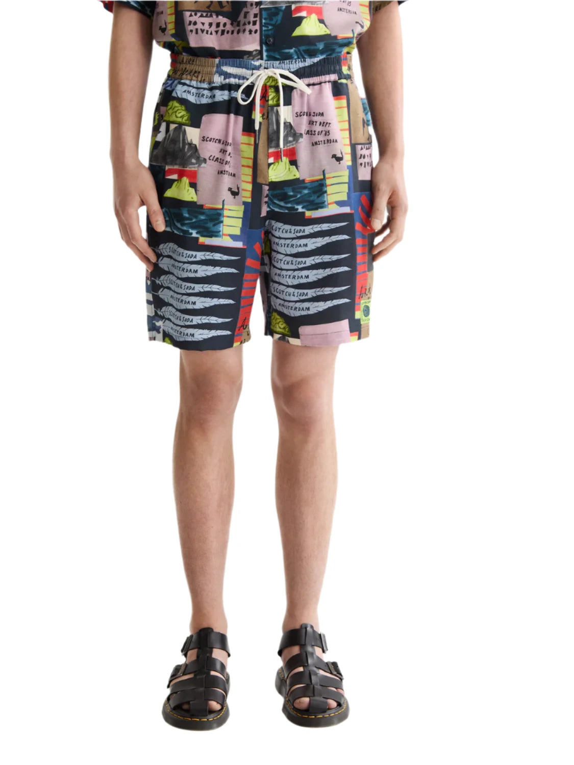 “Regular-fit Bermuda shorts with elasticated waistband and tie detail”