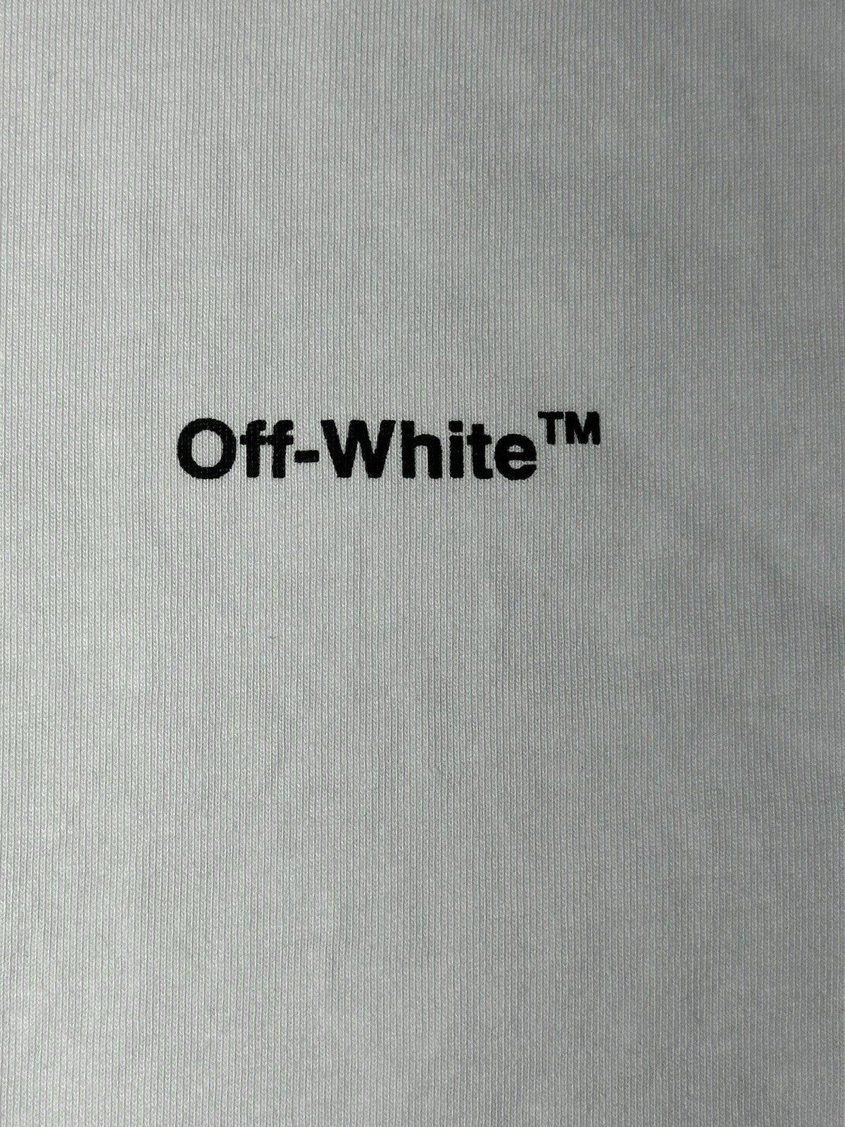Off-White White Chain Arrows T-shirt in white, made in Portugal, men’s medium size.