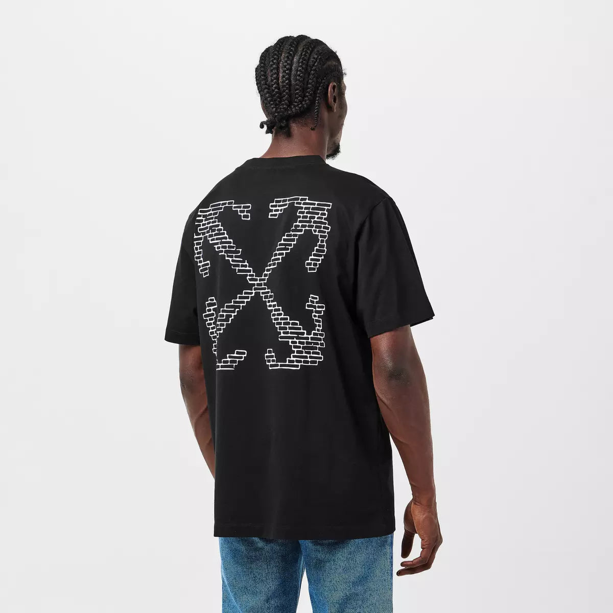 Off-White Brics Arrow Skate T-shirt with front logo graphic and arrow motif on the back, slim fit, black color.