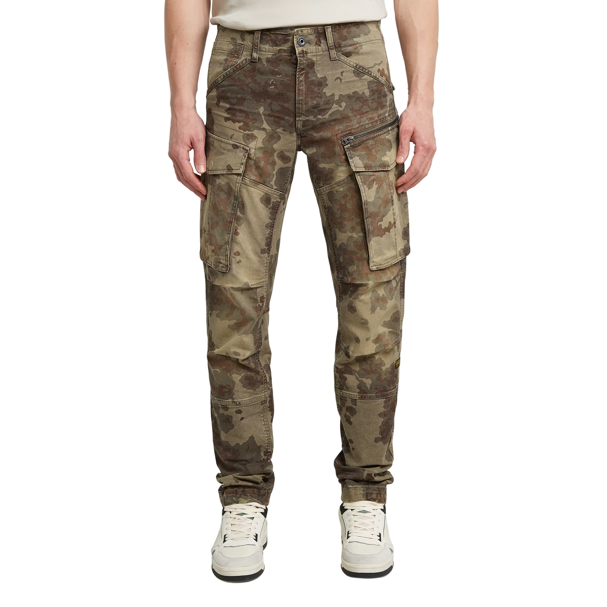 Rovic Zip 3D Regular Tapered Pants in Multi with low waist and tapered leg