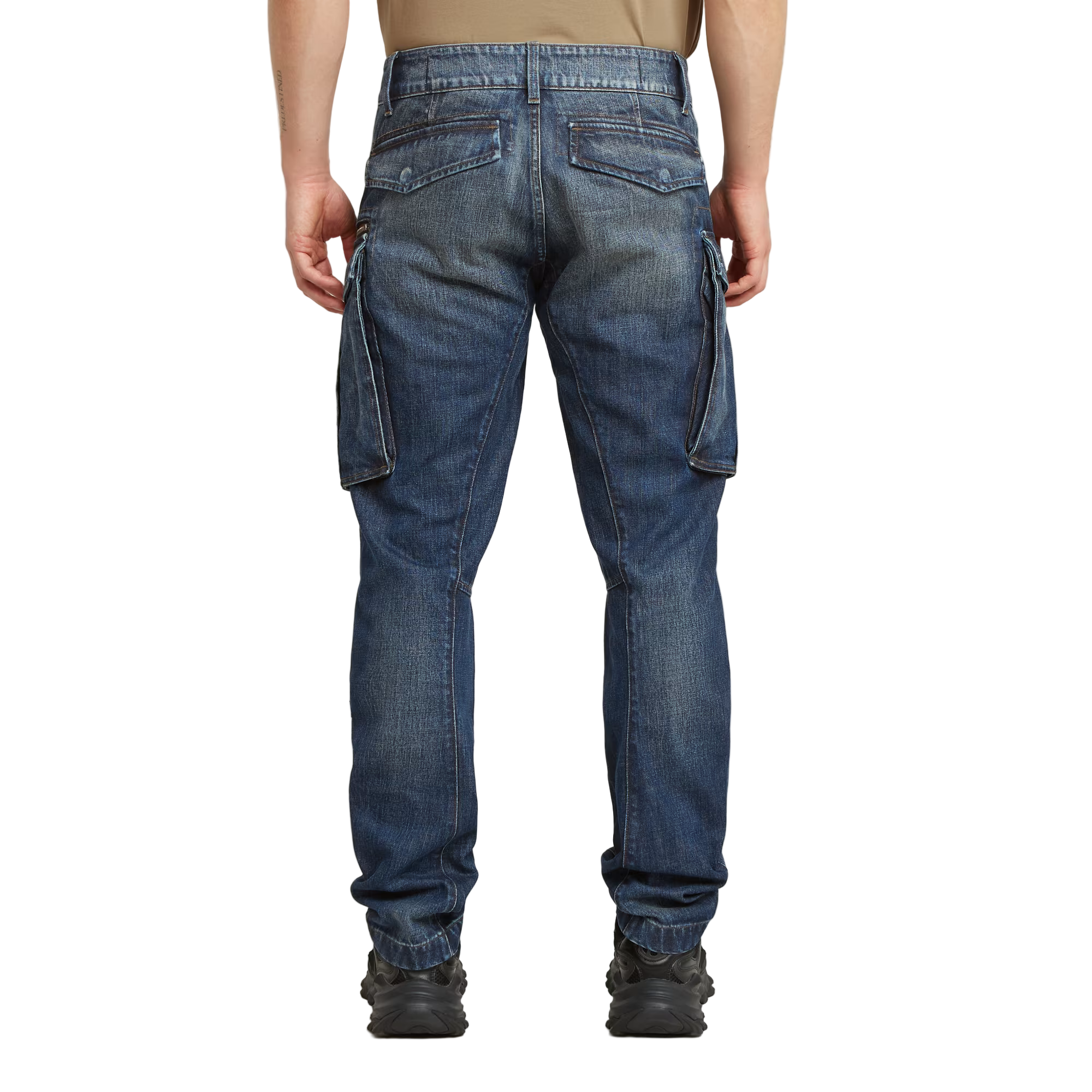 Rovic Zip 3D Regular Tapered Jeans in Blue with low waist and tapered leg