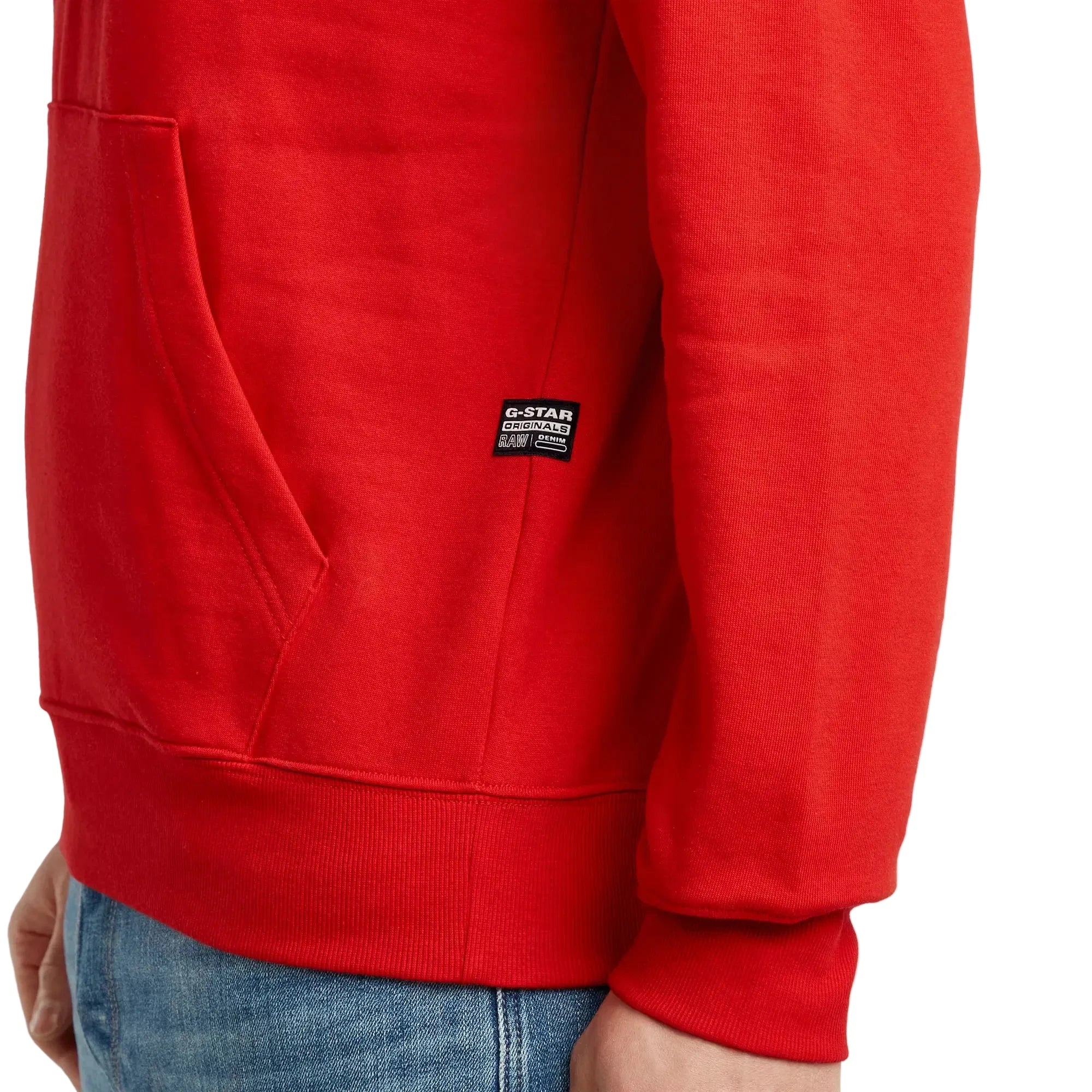 Hoodie Distressed Originals features a kangaroo pocket and a hood with a drawstring. The graphic print at the chest completes it.