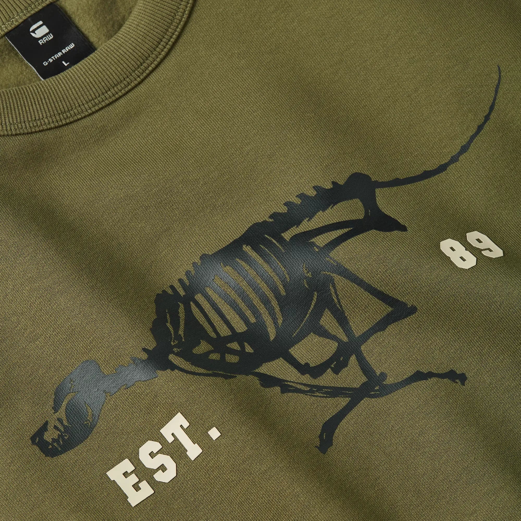 G-Star Running Dog Back Graphic Sweater in dark black with front and back graphic prints, round neckline, and ribbed edges.