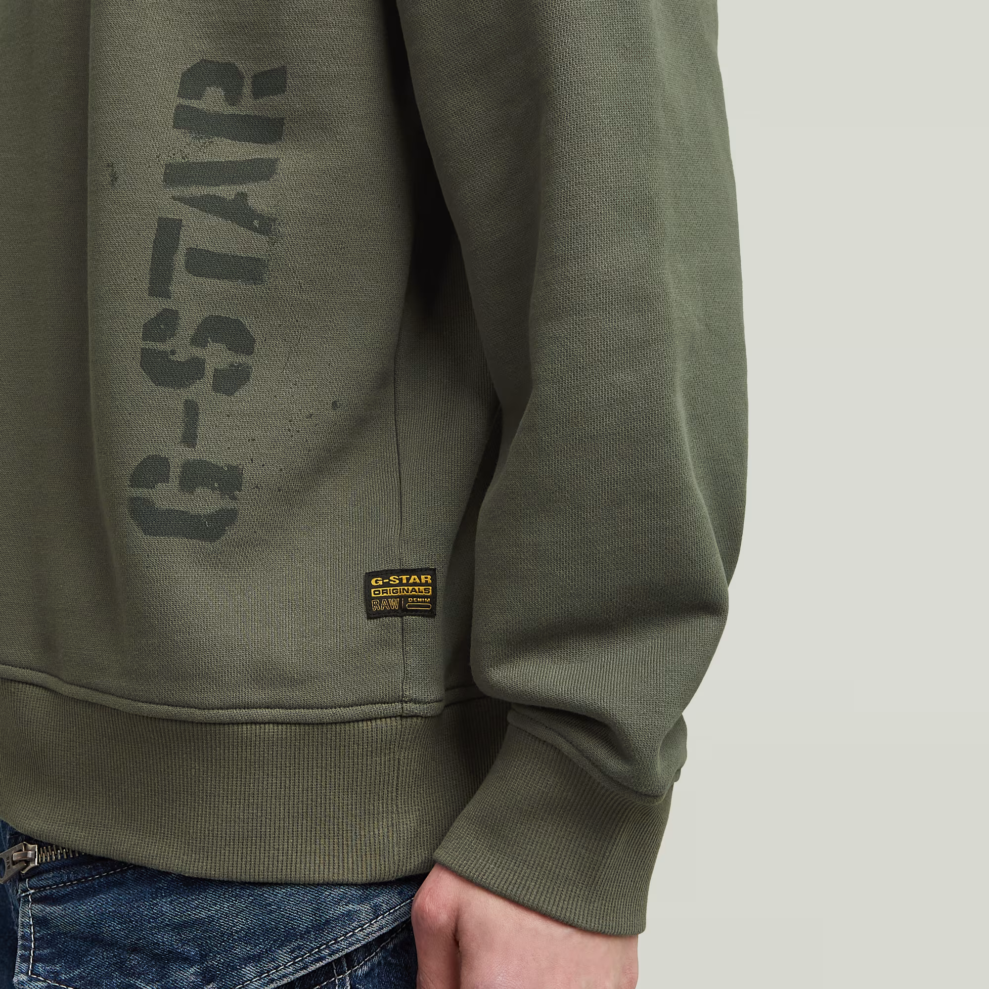 G-Star Sprayed 89 Loose Sweater with loose fit and front graphic design