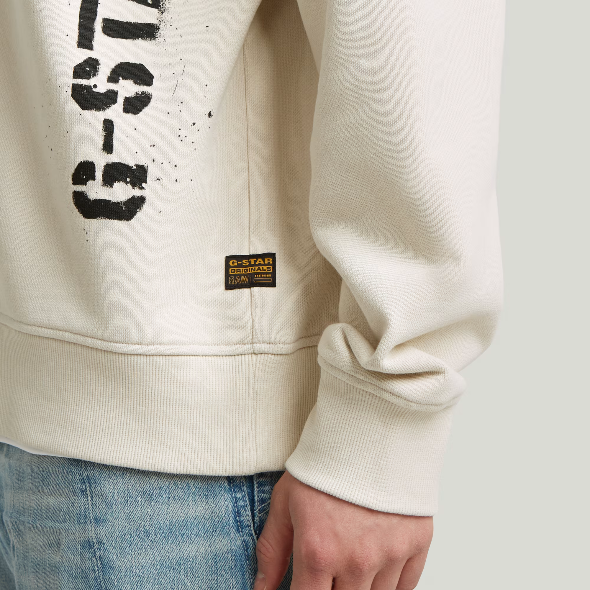 Sprayed 89 Graphic Loose Sweater in White Bait with round neck, long sleeves, and graphic print