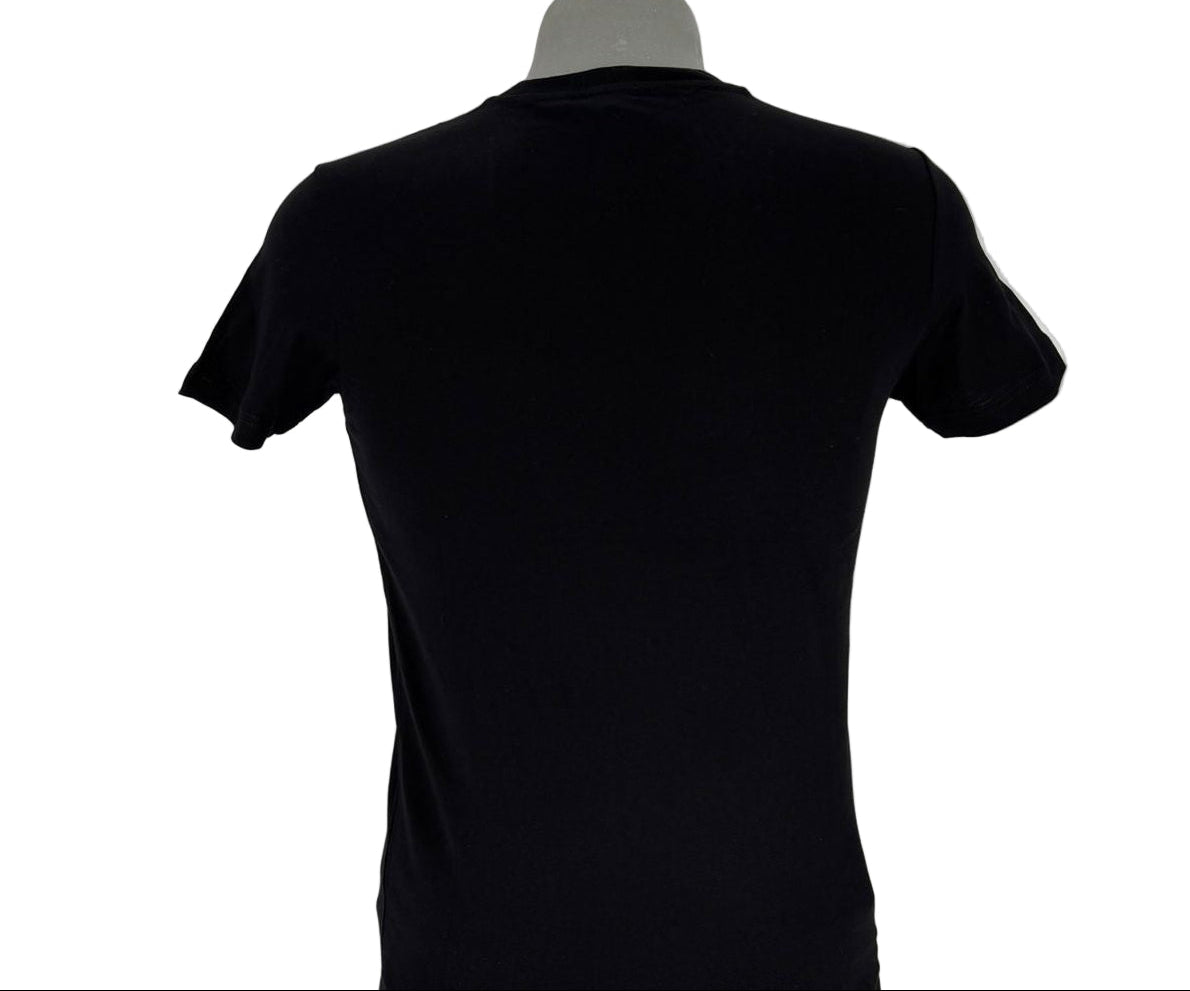 Elevate your everyday style with the T-Diegor G15 T-Shirt (Deep/Black) — a premium wardrobe essential designed for comfort, durability, and effortless streetwear appeal.