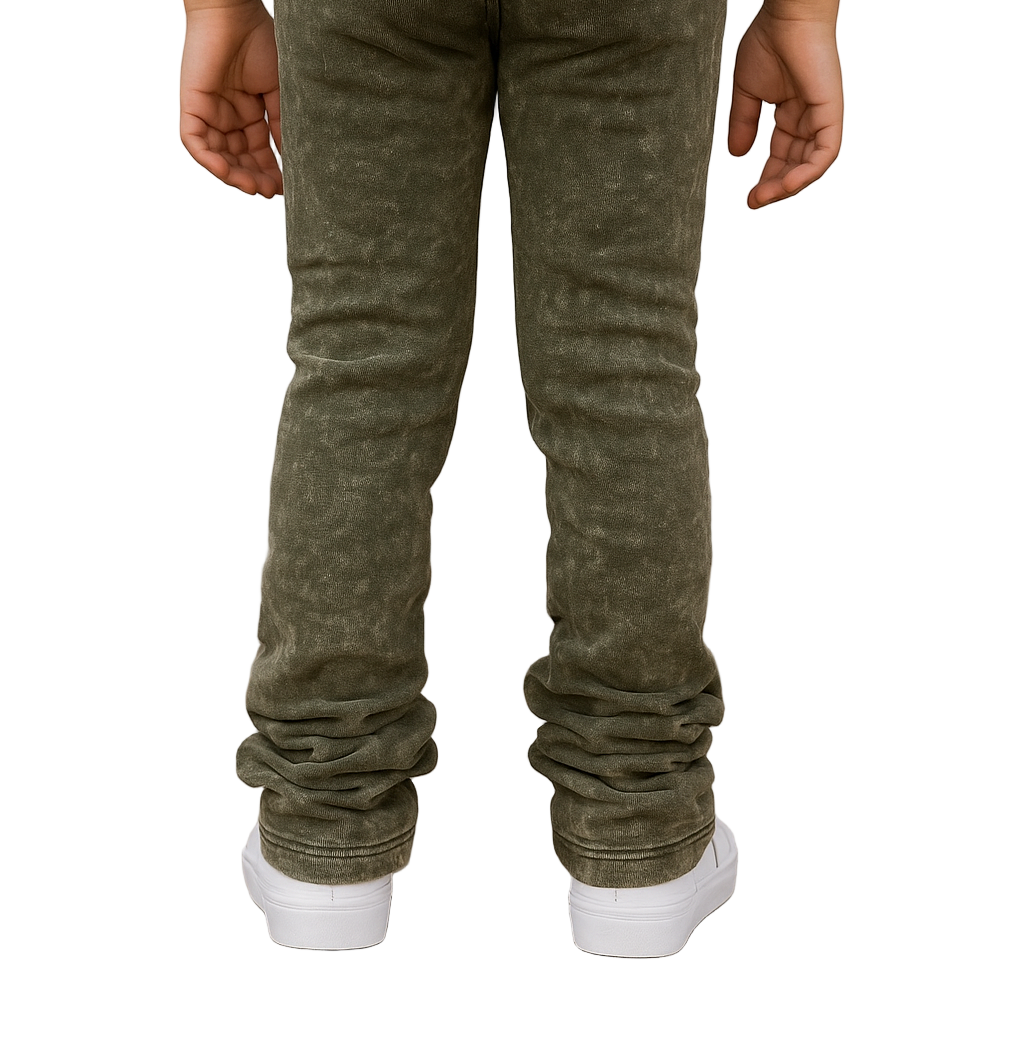 Add effortless streetwear style to your child’s wardrobe with the Infamous Kids Tie Dye Stacked Pants (Olive).