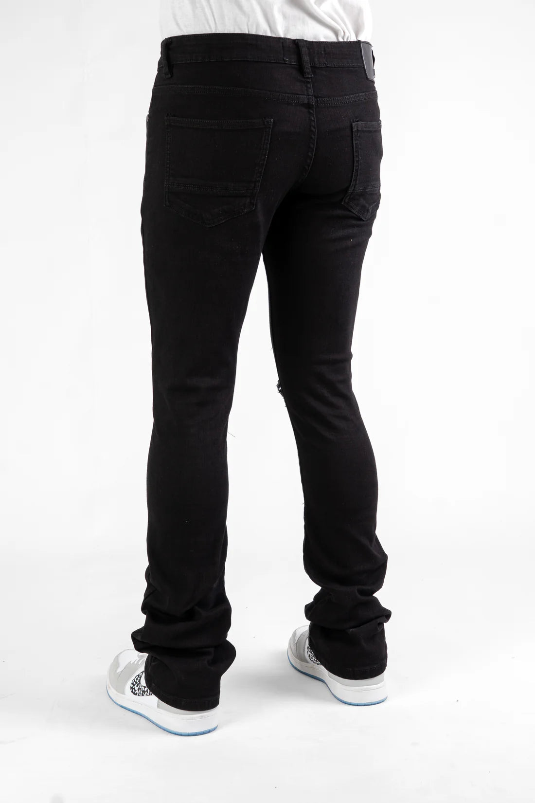 Men's Classic Ultra Stretch Denim in modern tailored fit with flexible, comfortable fabric