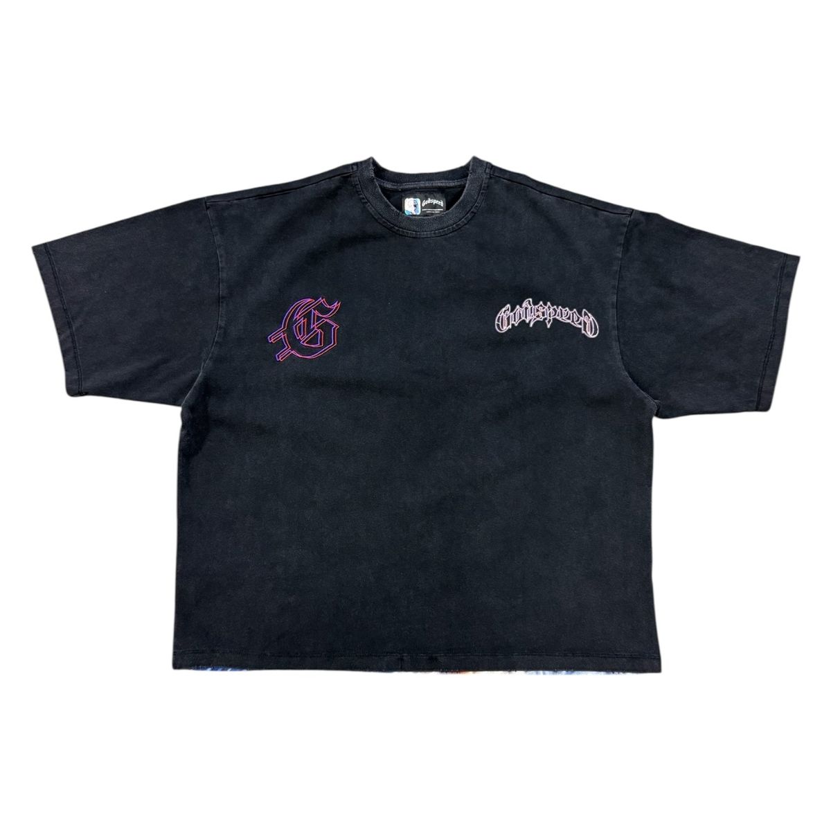 This Godspeed GSPD Run Club T-Shirt in Black is crafted from 10oz mid-weight washed fabric and features a striking digital art piece across the front. Designed with an oversized fit, it offers a relaxed silhouette—size down for a more standard look.

Limited to just 555 individually numbered pieces, this collector’s item includes a numbered tag to confirm authenticity. Once sold out, it will never be restocked.