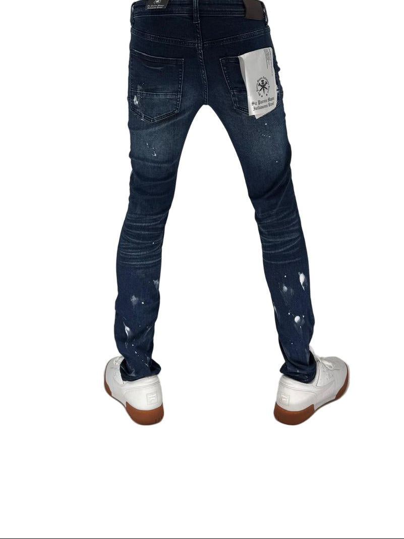 Make a bold statement with the Infamous Jeans in Dark Blue – a modern denim staple built for comfort, durability, and street-ready style. Featuring a classic slim fit with a tapered leg, these jeans offer a clean and structured look that suits any occasion, from casual weekends to late-night outings.