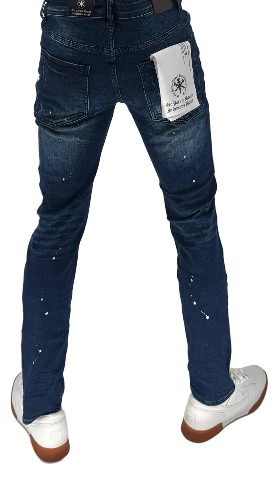 Upgrade your denim essentials with the Infamous Skinny Straight Jeans in Dark Blue – where classic style meets modern fit. These jeans feature a tailored skinny-straight leg that delivers a clean, streamlined silhouette without sacrificing comfort. The deep dark blue wash provides a timeless, versatile look that pairs effortlessly with both casual and elevated outfits.