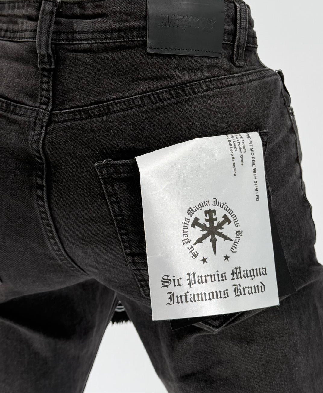 Step up your everyday style with the Infamous Skinny Straight Jeans in Washed Black – the perfect blend of edge and comfort. These jeans feature a modern skinny-straight fit that offers a streamlined silhouette while allowing easy movement throughout the day.