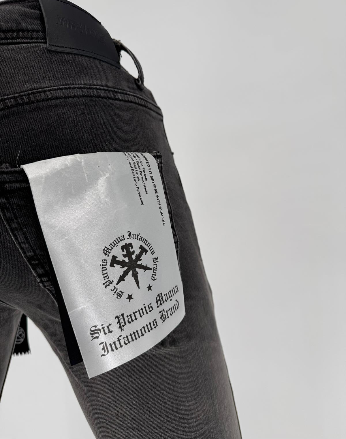 Refresh your rotation with the Infamous Skinny Straight Jeans in Washed Grey – the perfect balance of edgy style and everyday comfort. Featuring a modern skinny-straight fit, these jeans offer a tailored silhouette that enhances your look without feeling too tight.