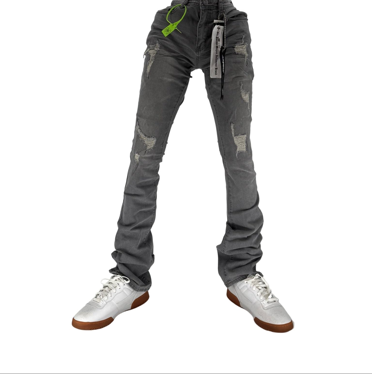 Refresh your rotation with the Infamous Skinny Straight Jeans in Washed Grey – the perfect balance of edgy style and everyday comfort. Featuring a modern skinny-straight fit, these jeans offer a tailored silhouette that enhances your look without feeling too tight.