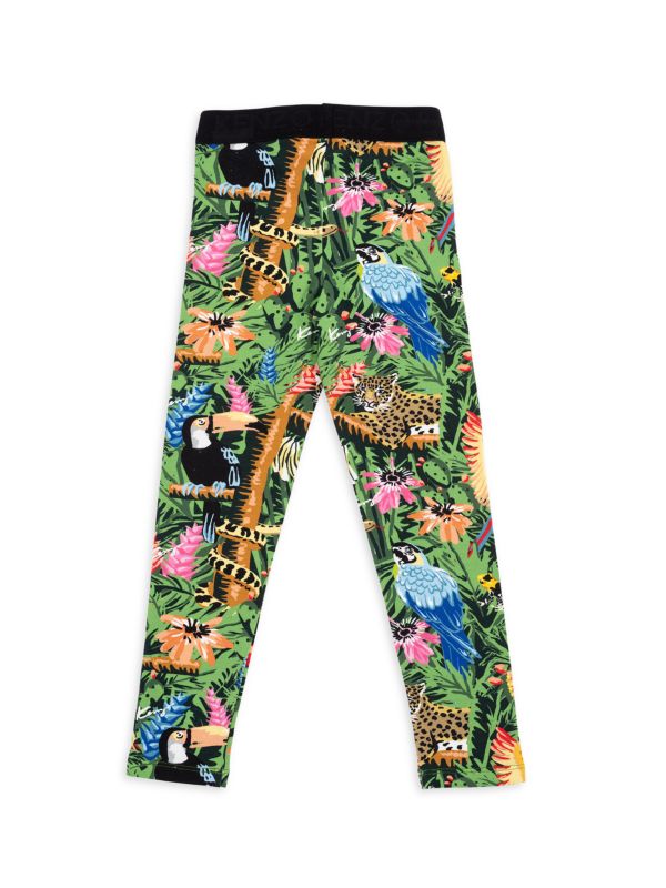 Let your child step out in comfort and style with the KENZO Kids Graphic Sweat Pant, a perfect mix of modern streetwear and playful luxury.