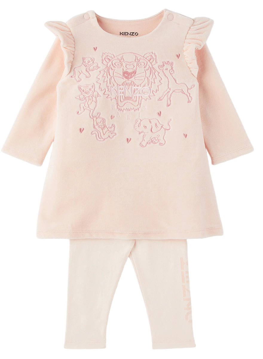 Add a touch of luxury and playfulness to your child’s wardrobe with the KENZO Kids Velour Animal Dress (Pink) — a stunning piece that blends designer elegance with everyday comfort.