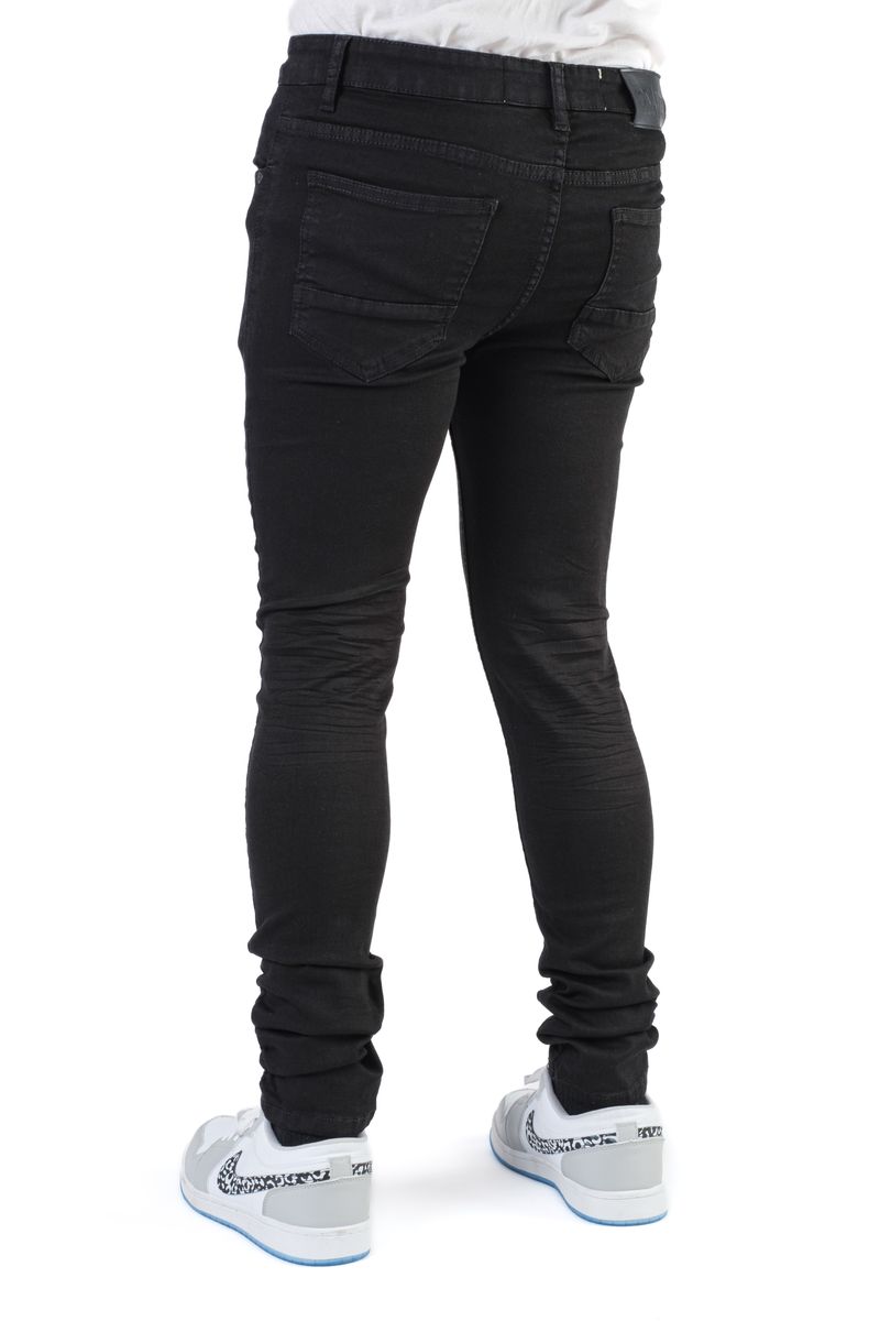  Men's Classic Ultra Stretch Jeans in blue denim showing a modern, sleek fit