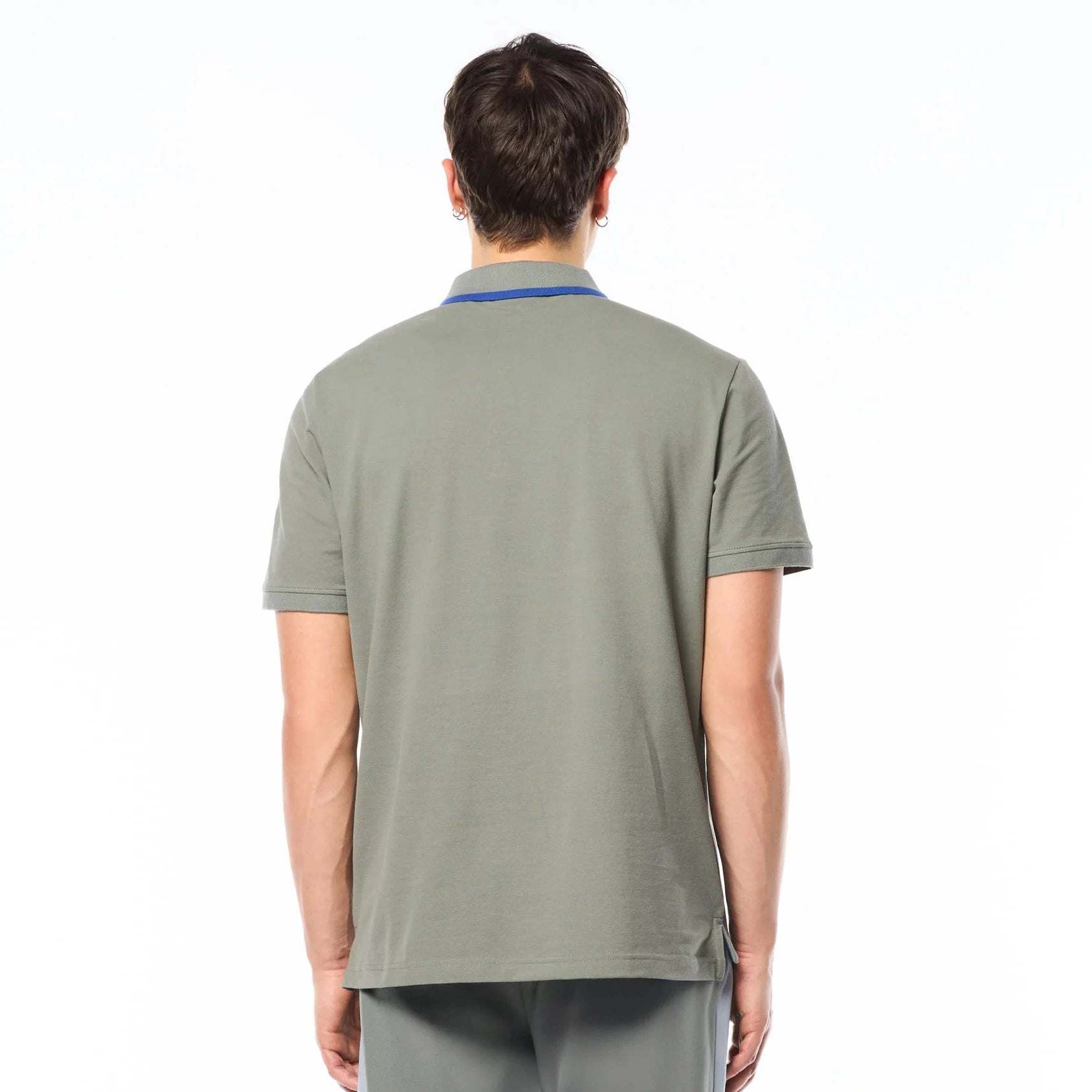 Sergio Tacchini Fresca polo shirt with ribbed striped collar, 3-button placket, and athletic stretch fabric for versatile wear