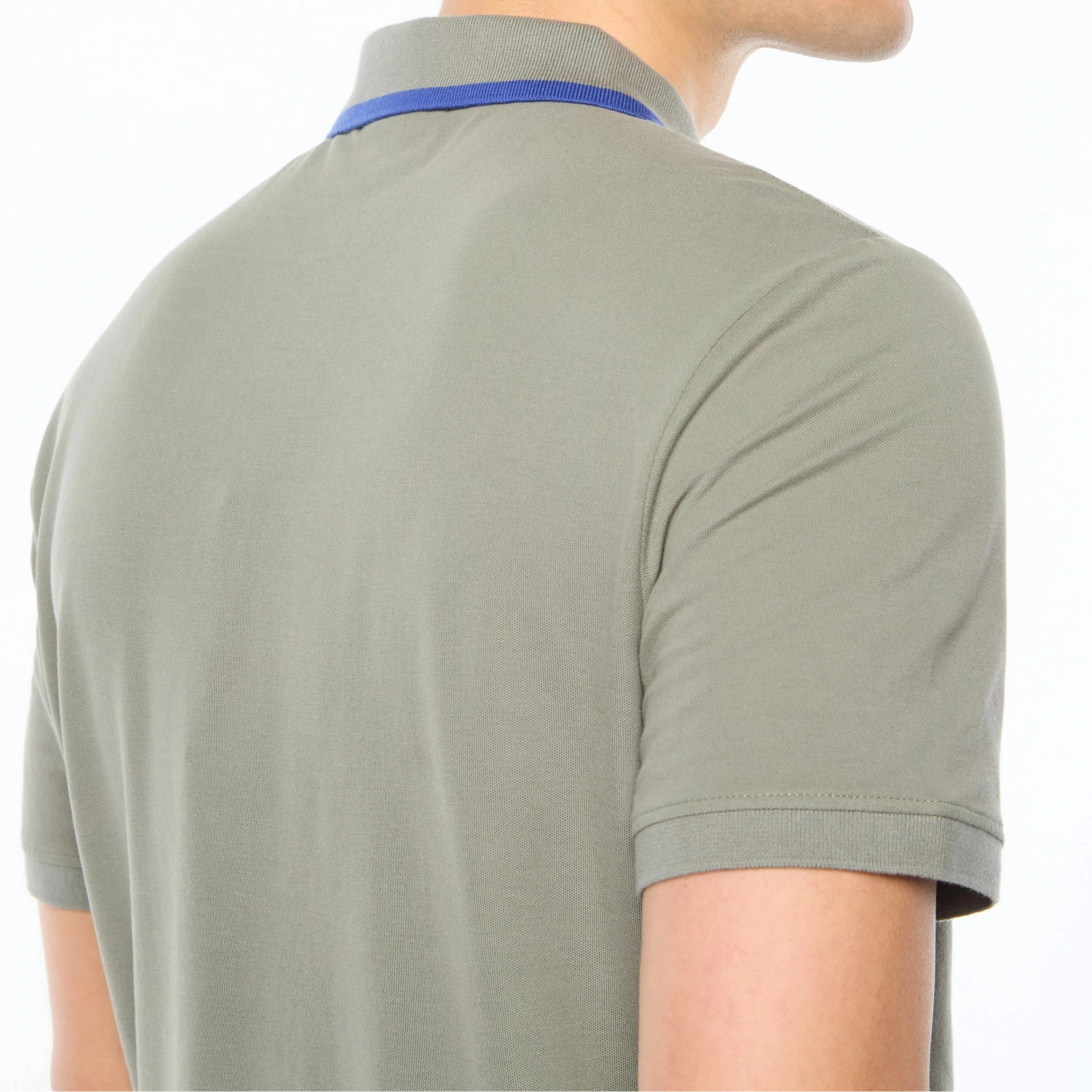 Sergio Tacchini Fresca polo shirt with ribbed striped collar, 3-button placket, and athletic stretch fabric for versatile wear