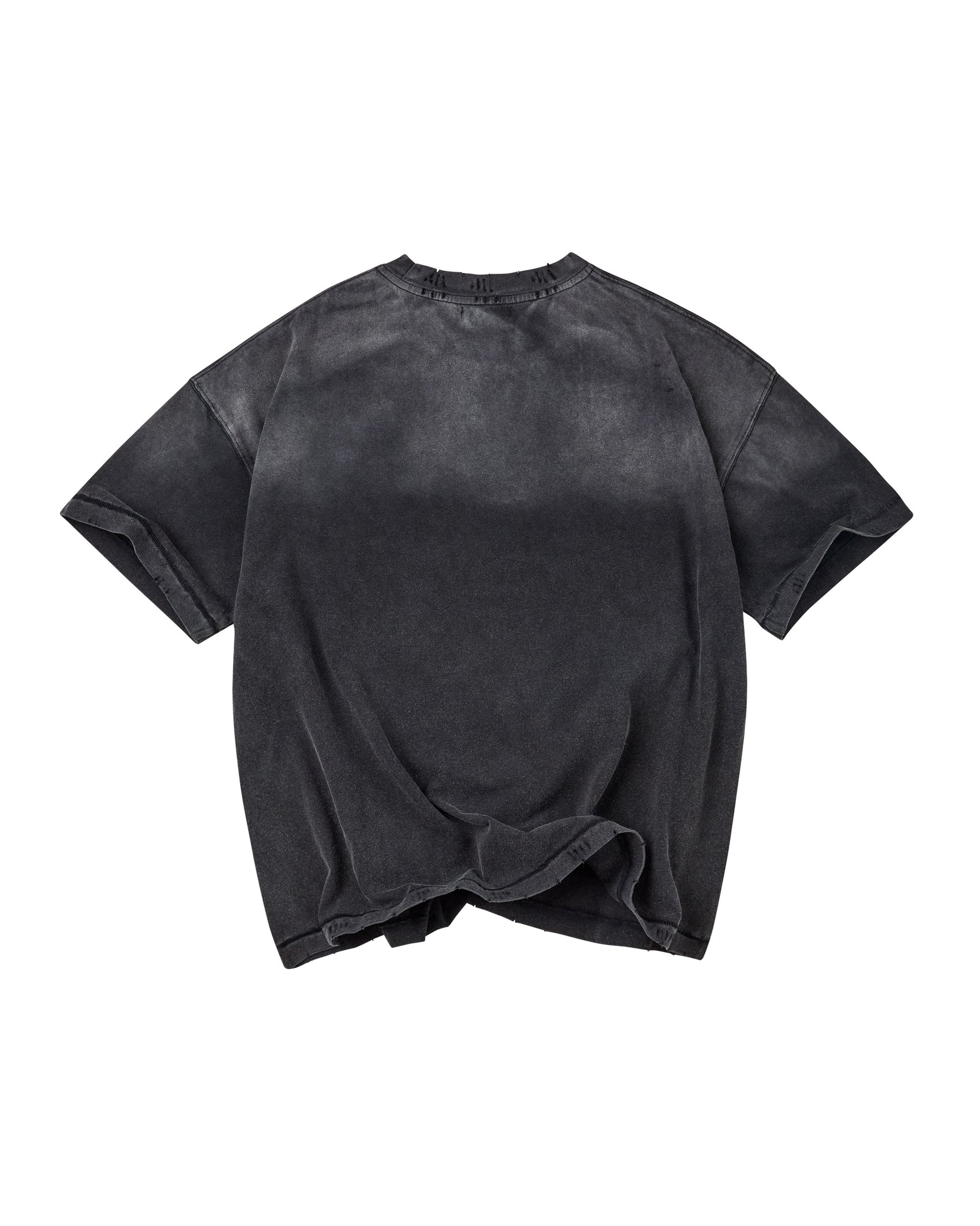 Vale Forever A Train graphic T-shirt made from 100% cotton with a center graphic and light distressed detailing.