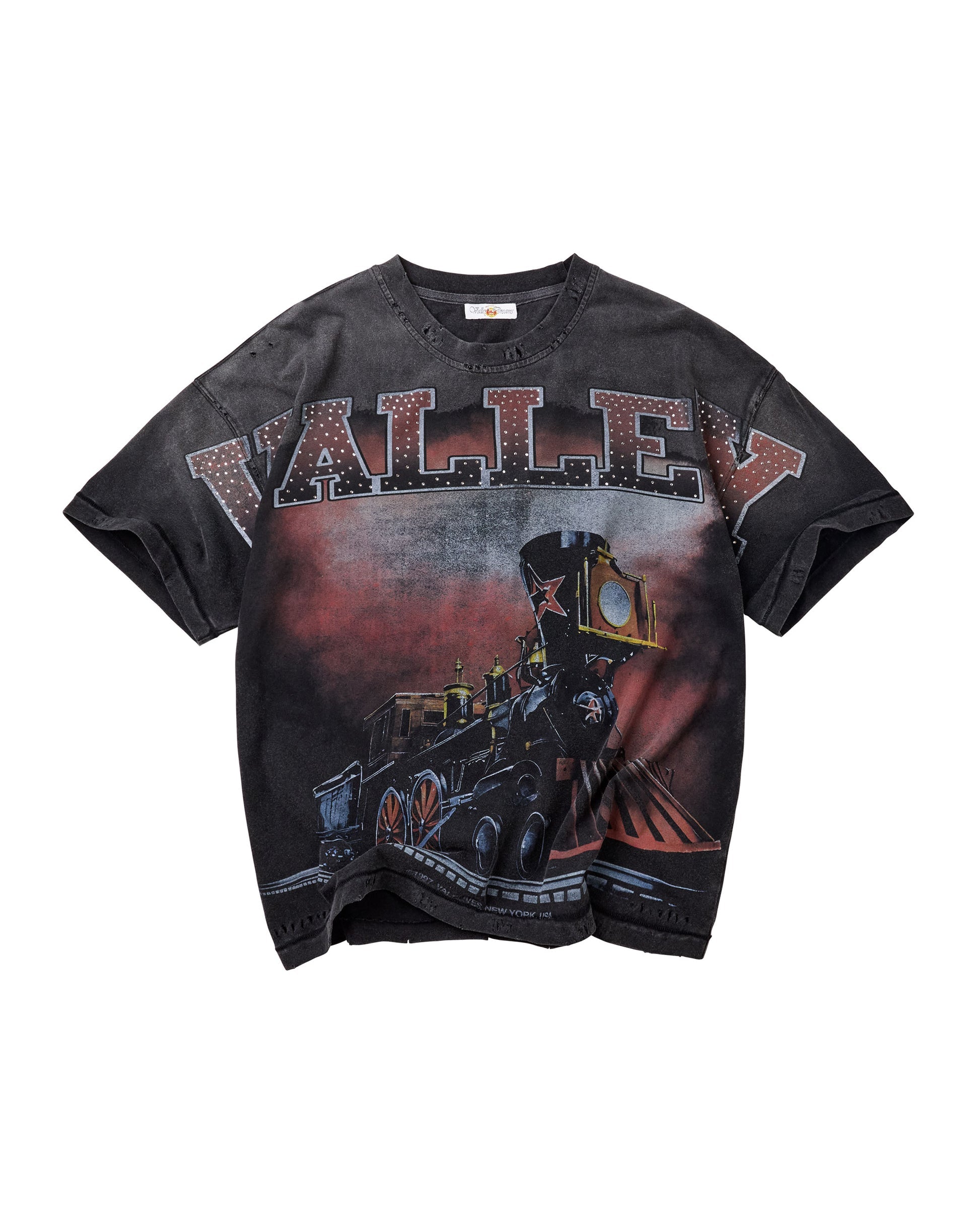 Vale Forever A Train graphic T-shirt made from 100% cotton with a center graphic and light distressed detailing.